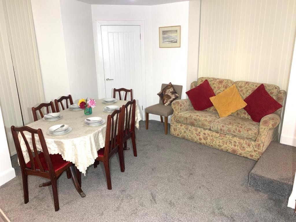 Edinburgh Ocean Inn ภายนอก รูปภาพ